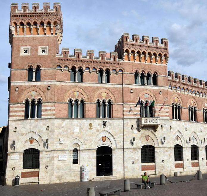 Provincia a rischio «Tutelare gli italiani»