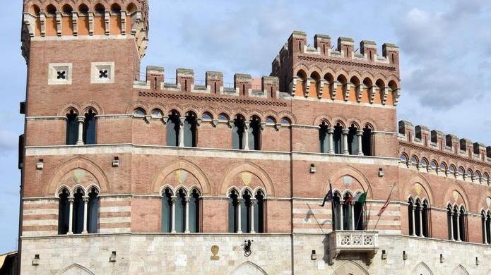 Provincia a rischio «Tutelare gli italiani»