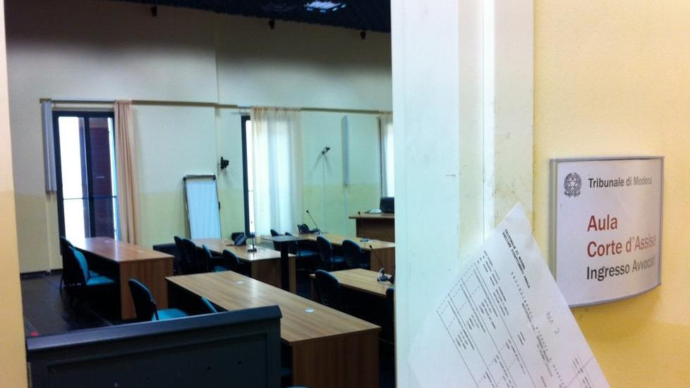 Tensione in aula, Sangiorgi viene interrotto