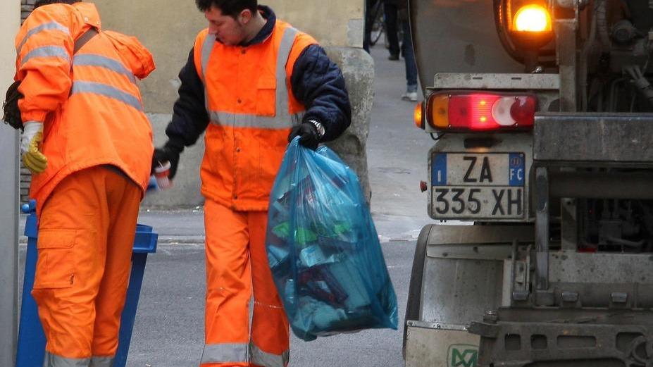 Rifiuti, Asm & soci esclusi dalla gara