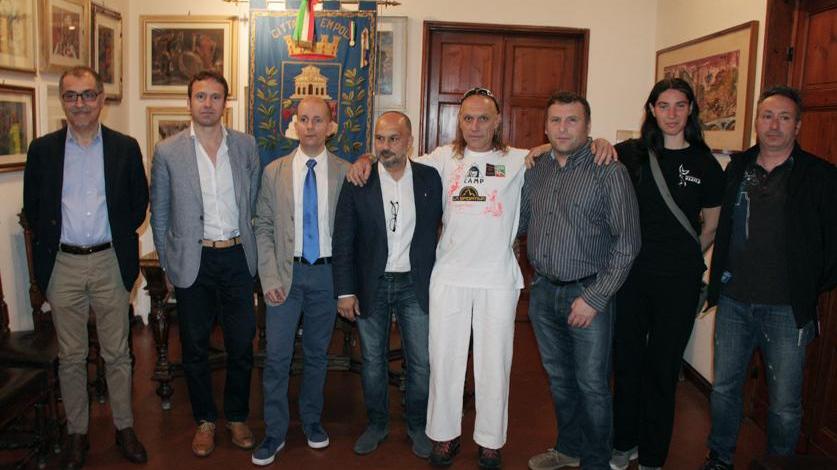 Dagli scacchi al tamburello, gli sport invadono piazza dei Leoni