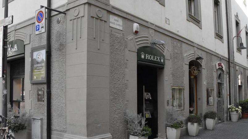 Tentano la rapina da Mirolli