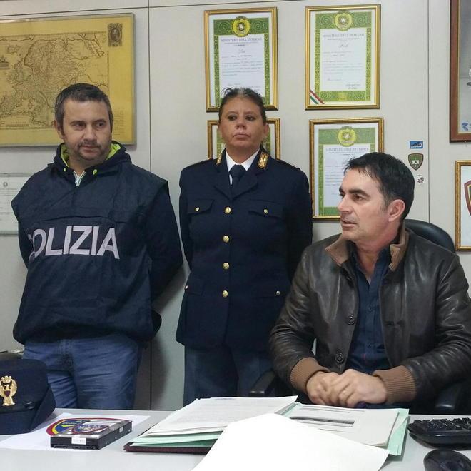 Pedofilo faceva il volontario a scuola 
