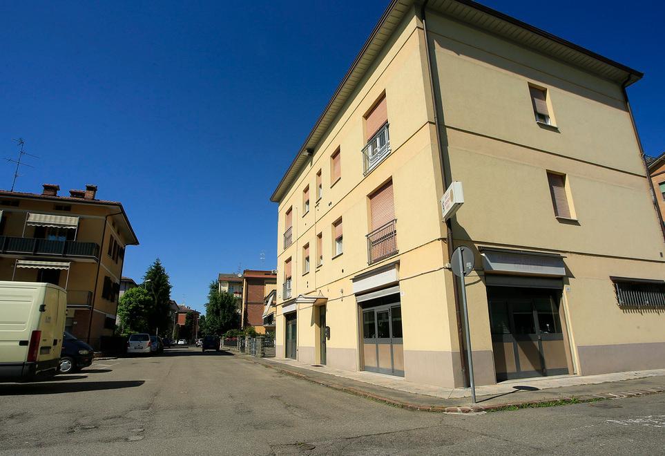 Modena, boato durante la cena: sono i ladri 