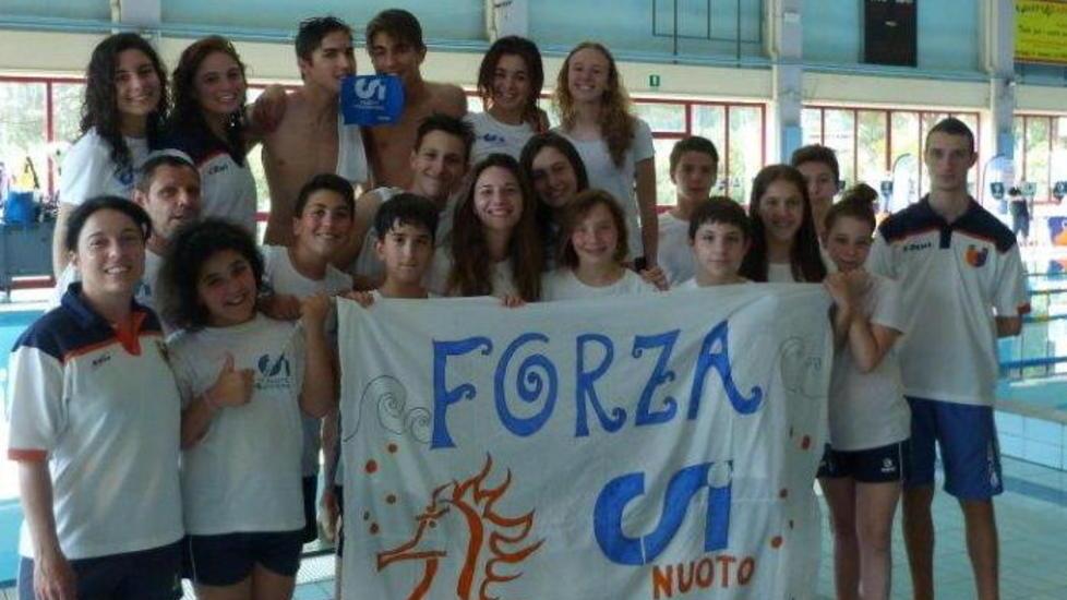 Il Csi Nuoto Pontedera sul podio con molti atleti ai regionali