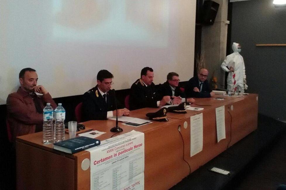 La scena del delitto spiegata al personale del 118