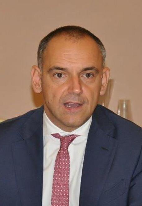 Caccia a ottocento firme per il no al carbonizzatore 