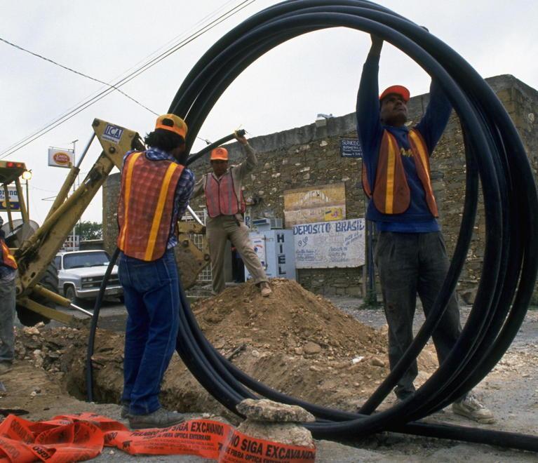 Fibra ottica in zona industriale il Tar sospende il disciplinare