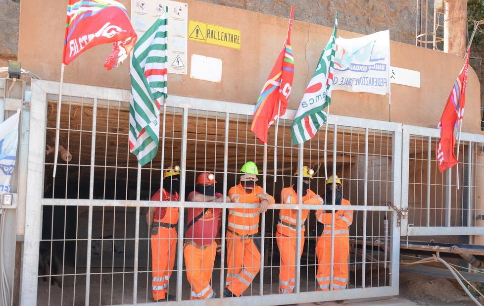 Bauxite, risorsa centrale per l’occupazione 