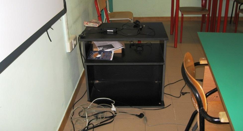 Atti di vandalismo a scuola denunciati due minorenni 