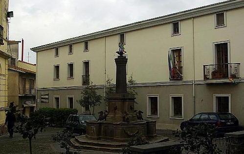 Consulta, il sindaco smorza le polemiche 