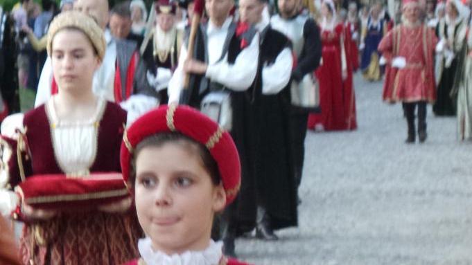 Palio, in corteo il trionfo della corte estense