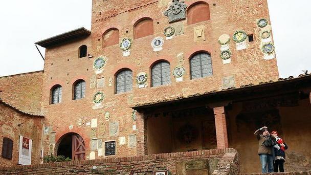 Affreschi staccati a Palazzo pretorio