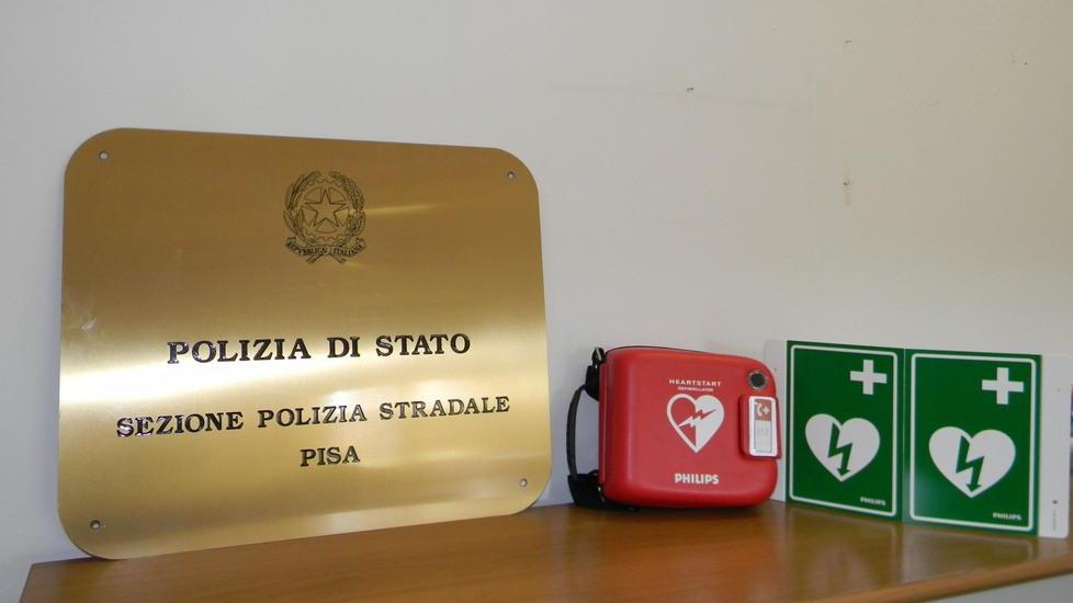 Donato defibrillatore alla Polstrada