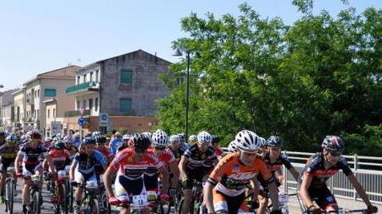 Granfondo, oltre mille alla partenza