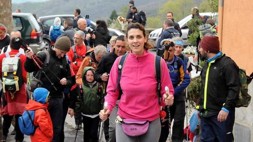Mille in cammino dal mare al Sagro: il fenomeno trekking