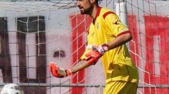 Il Livorno precipita in Lega Pro e gli ultrà aggrediscono il portiere