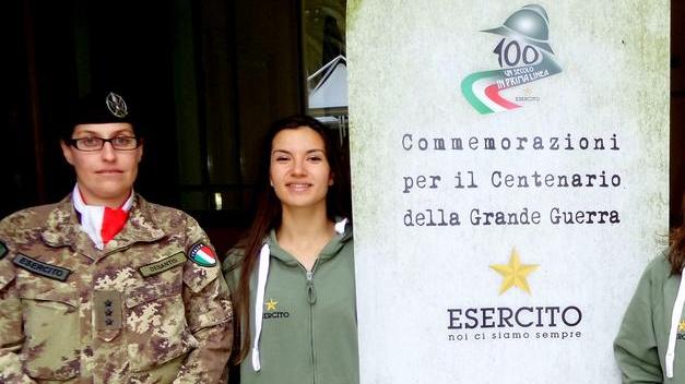 Militari e studenti al sacrario di Fagare per onorare i caduti della Grande guerra
