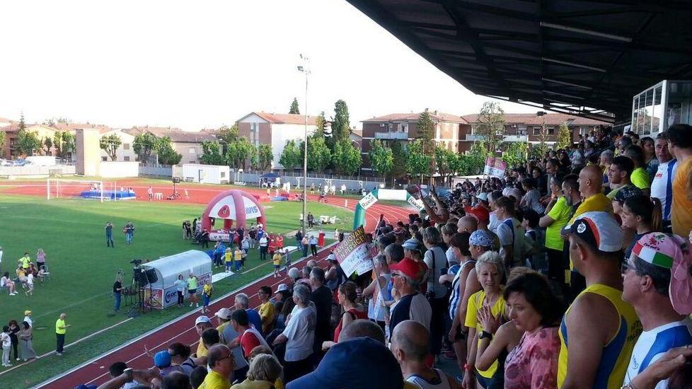 Staffetta, podisti e studenti in festa