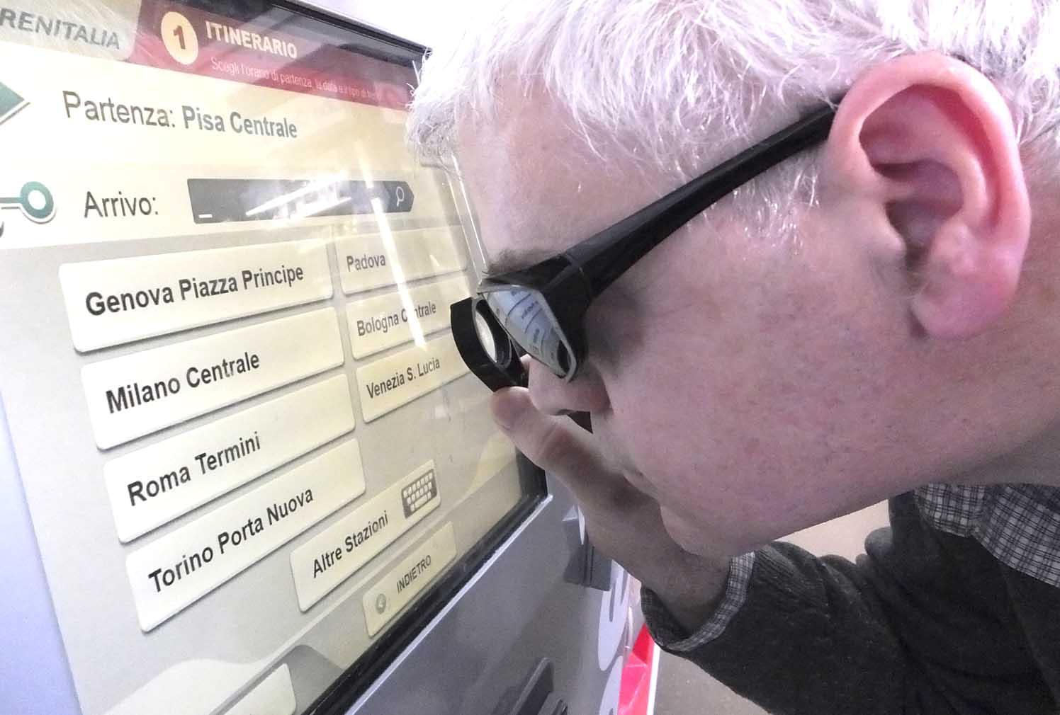 Il viaggio a ostacoli di chi vede poco 