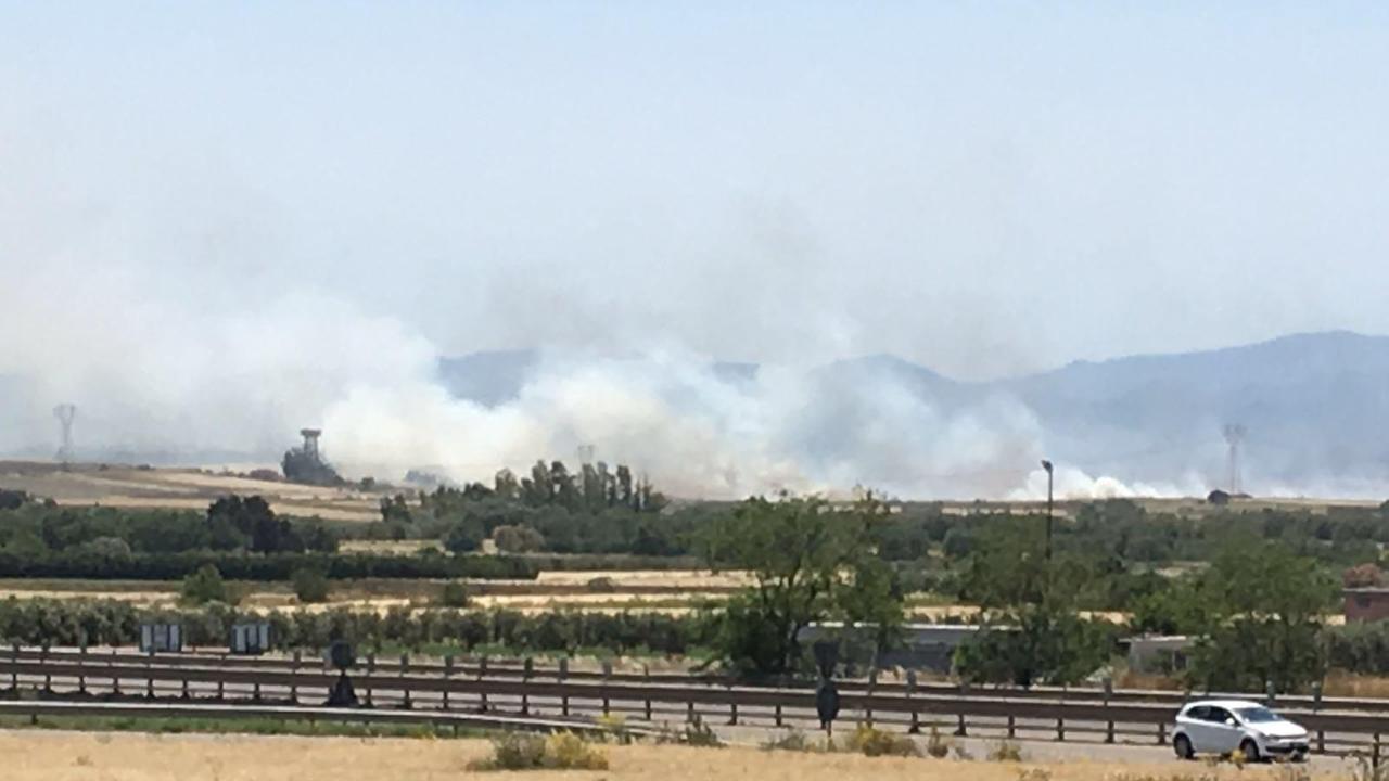 L'incendio nelle campagne di San Sperate