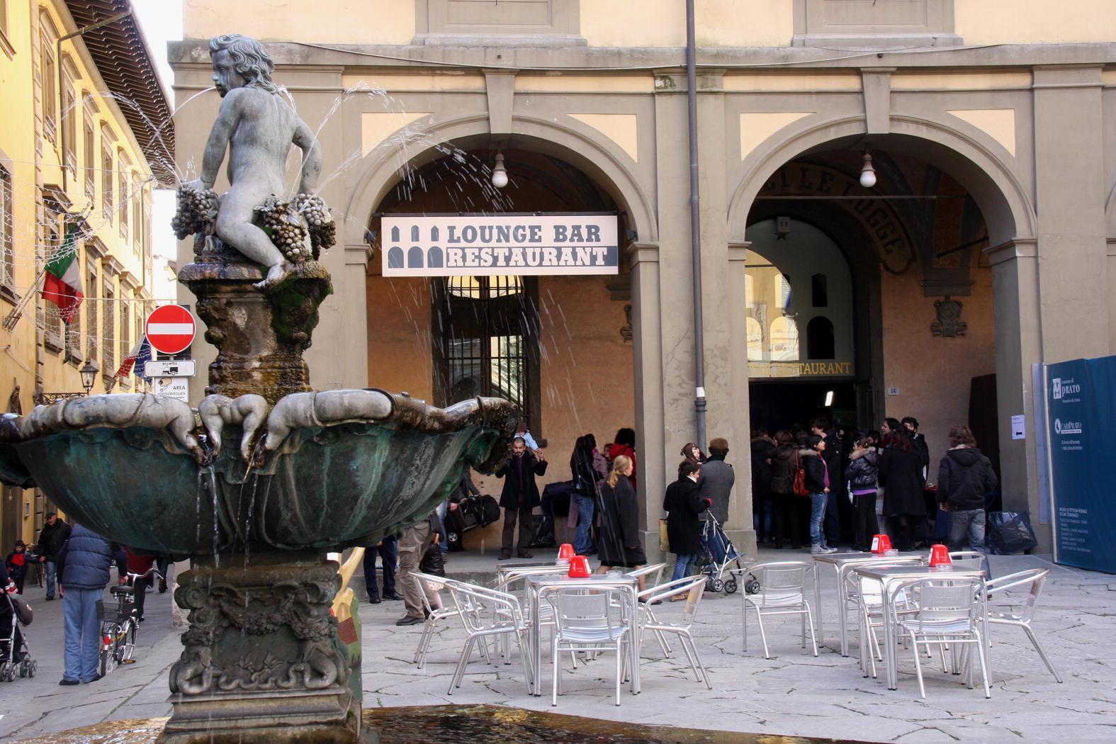Il Caffè delle Logge in piazza del Comune
