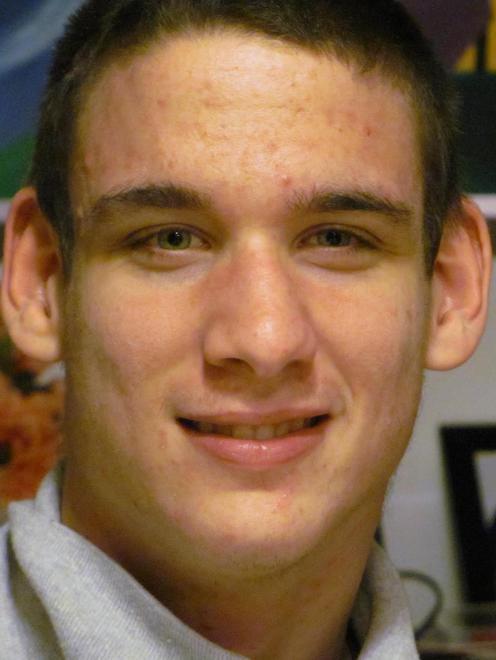 Oggi il funerale del ragazzo investito nel nubifragio