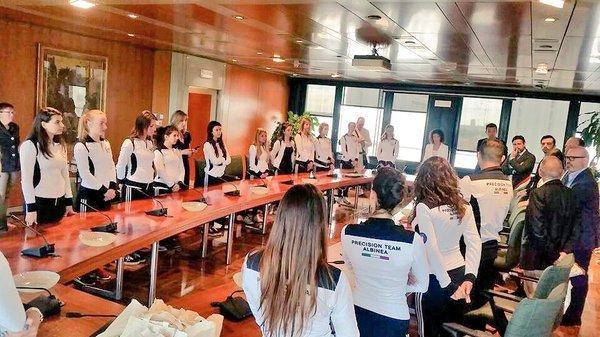 Pattinaggio artistico, Bonaccini premia le campionesse di Albinea