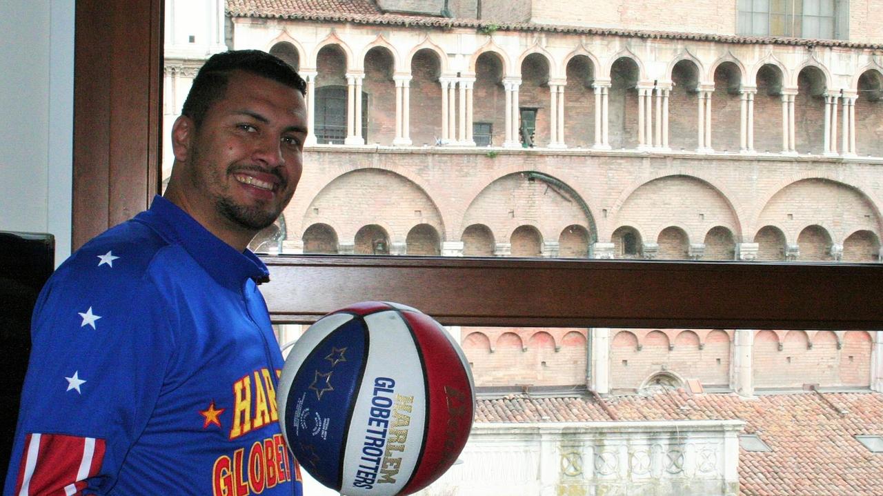 Si alza il sipario del Pala Hilton Pharma: ecco la magia degli Harlem Globetrotters