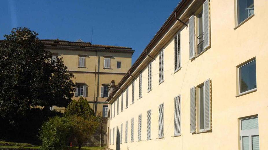 L'esterno della Rsa del Villone Puccini (foto Gori)