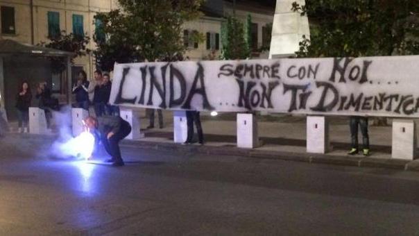 Corteo di ultras granata in ricordo di Linda