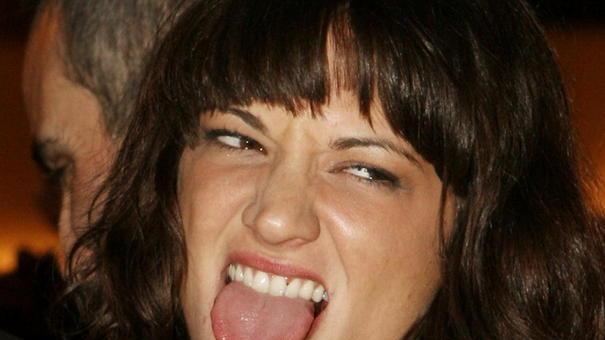 Asia Argento in versione dj alla mostra dedicata a Haring
