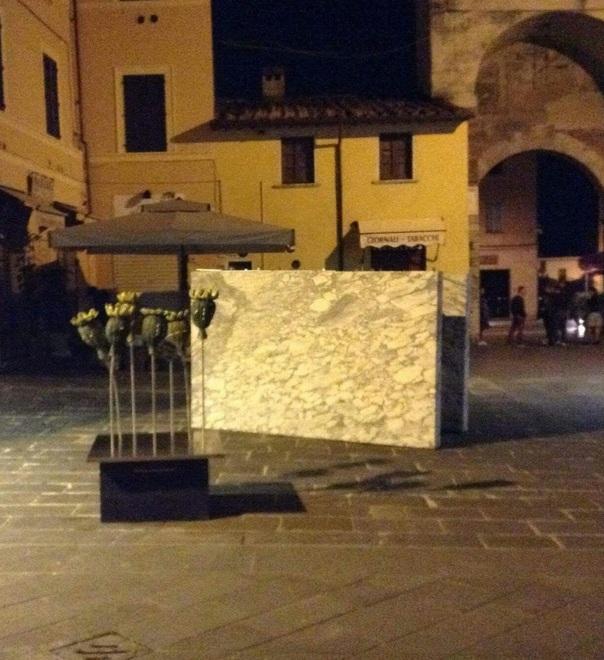 Blitz notturno in centro dell’artista Lorenzo Rappelli