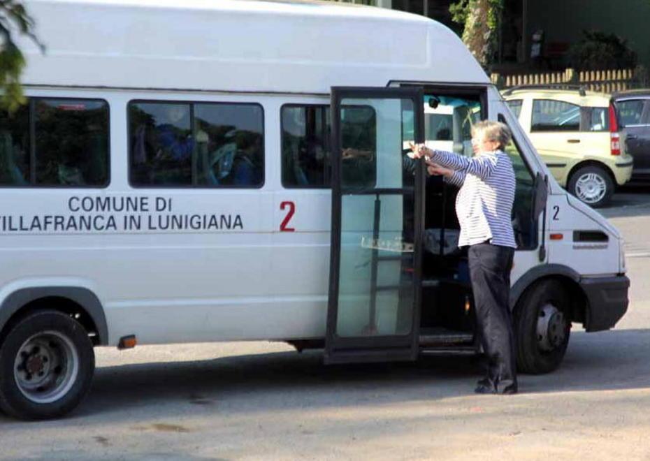 Scuole, i genitori chiedono più bus 