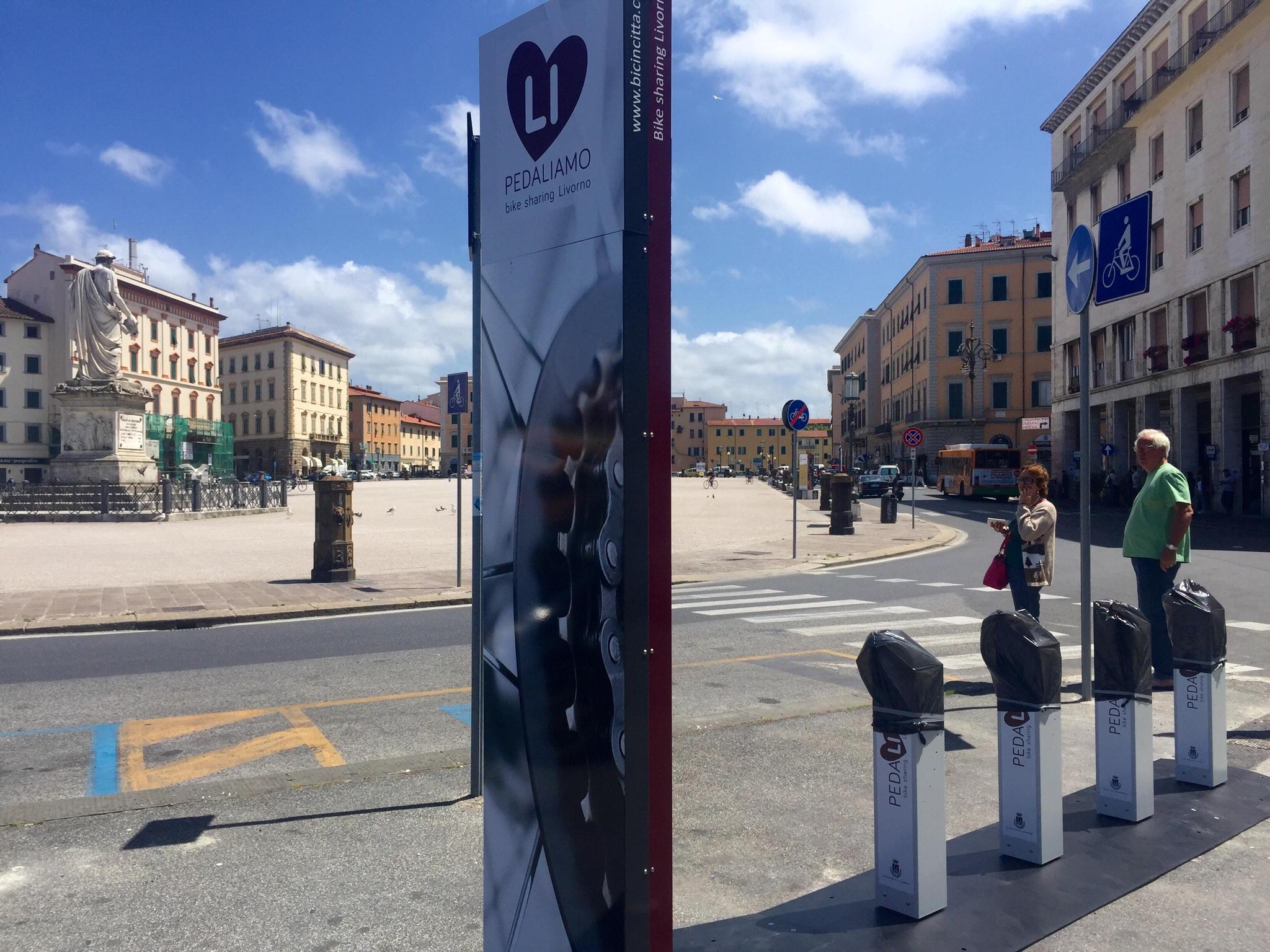 La nuova postazione in piazza della Repubblica (Marzi Pentafoto)