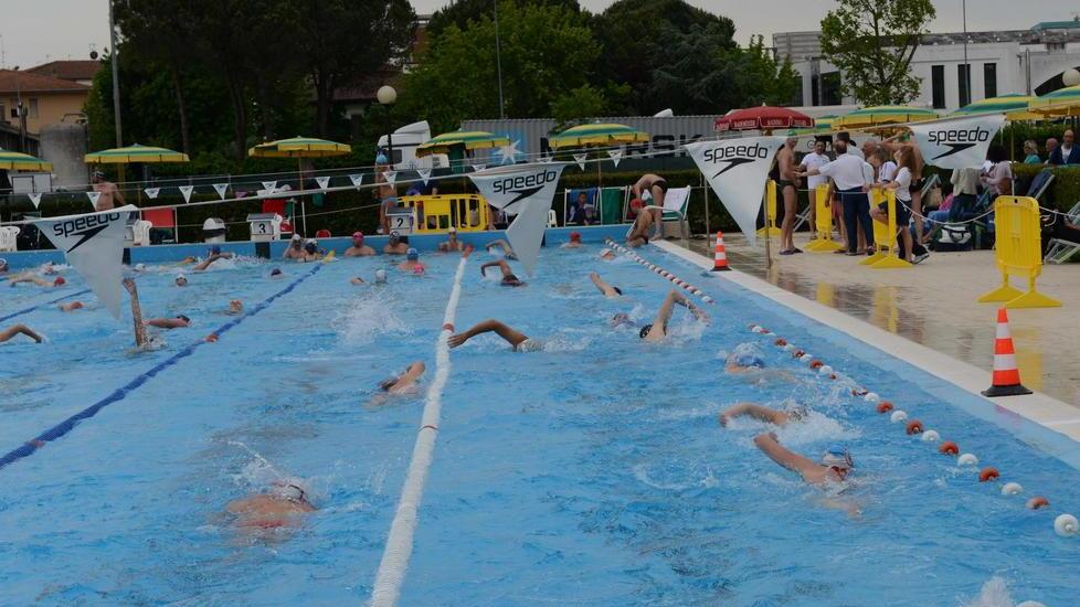 La piscina comunale di Pontedera aprirà al pubblico domenica 29 maggio