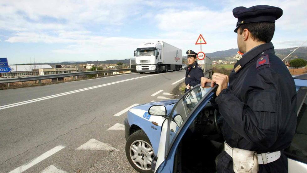 Scambia la Fi-Pi-Li per una pista, via la patente