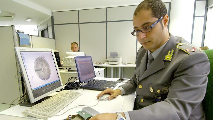 Ricevevano dall’Inps l’assegno sociale senza averne diritto