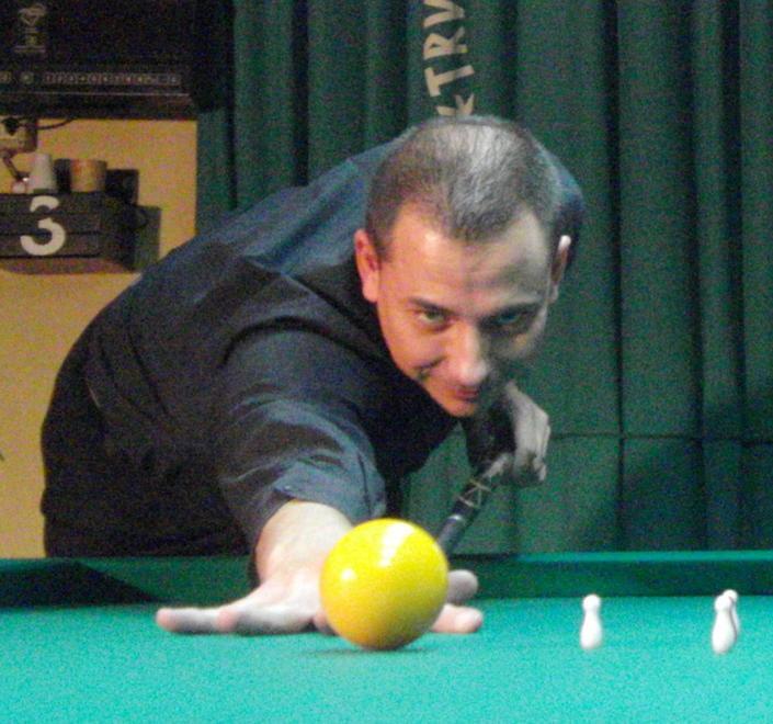 Il campione del mondo Martinelli apre ai giovani al circolo Il Biliardo