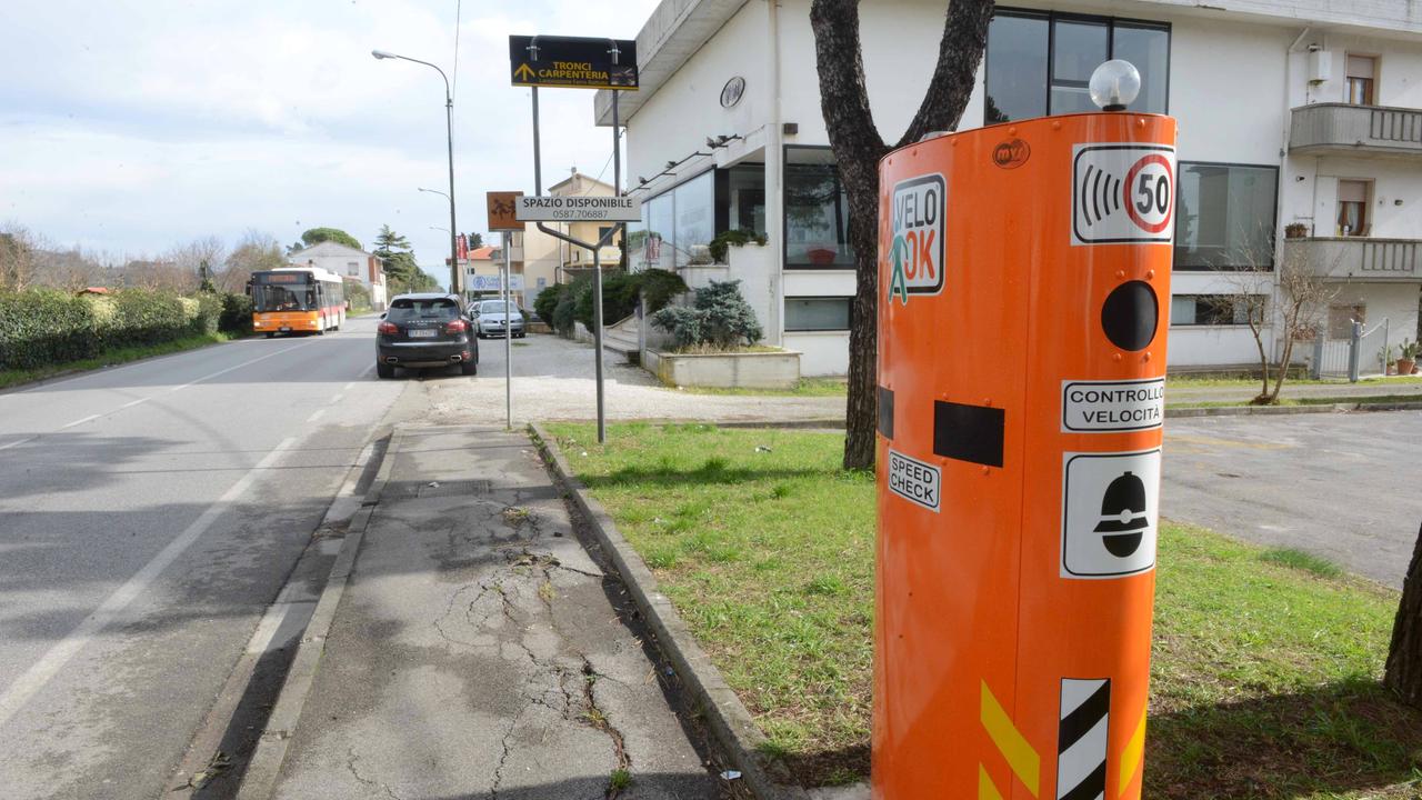 Pistoia, arrivano i dissuasori di velocità, si comincia da via Modenese