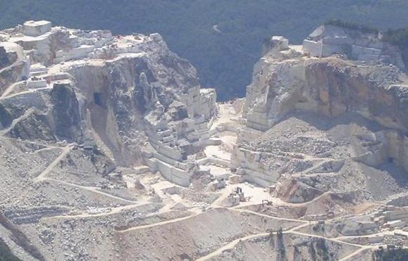 Illeciti alle cave, avvisi di garanzia pronti 