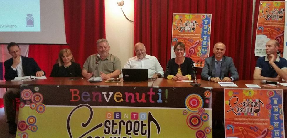 La festa di strada è in centro 