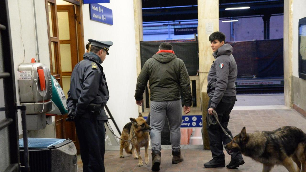 La finanza al lavoro (foto di archivio)