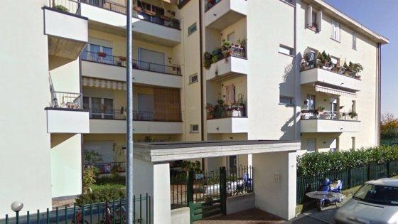 La palazzina dove si è consumata la tragedia (foto da Repubblica.it)