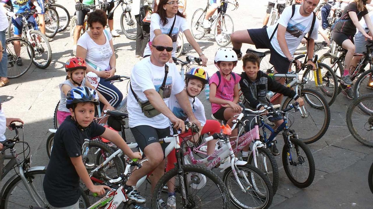 Uno dei tanti raduni ciclistici della nostra zona (PaBar)