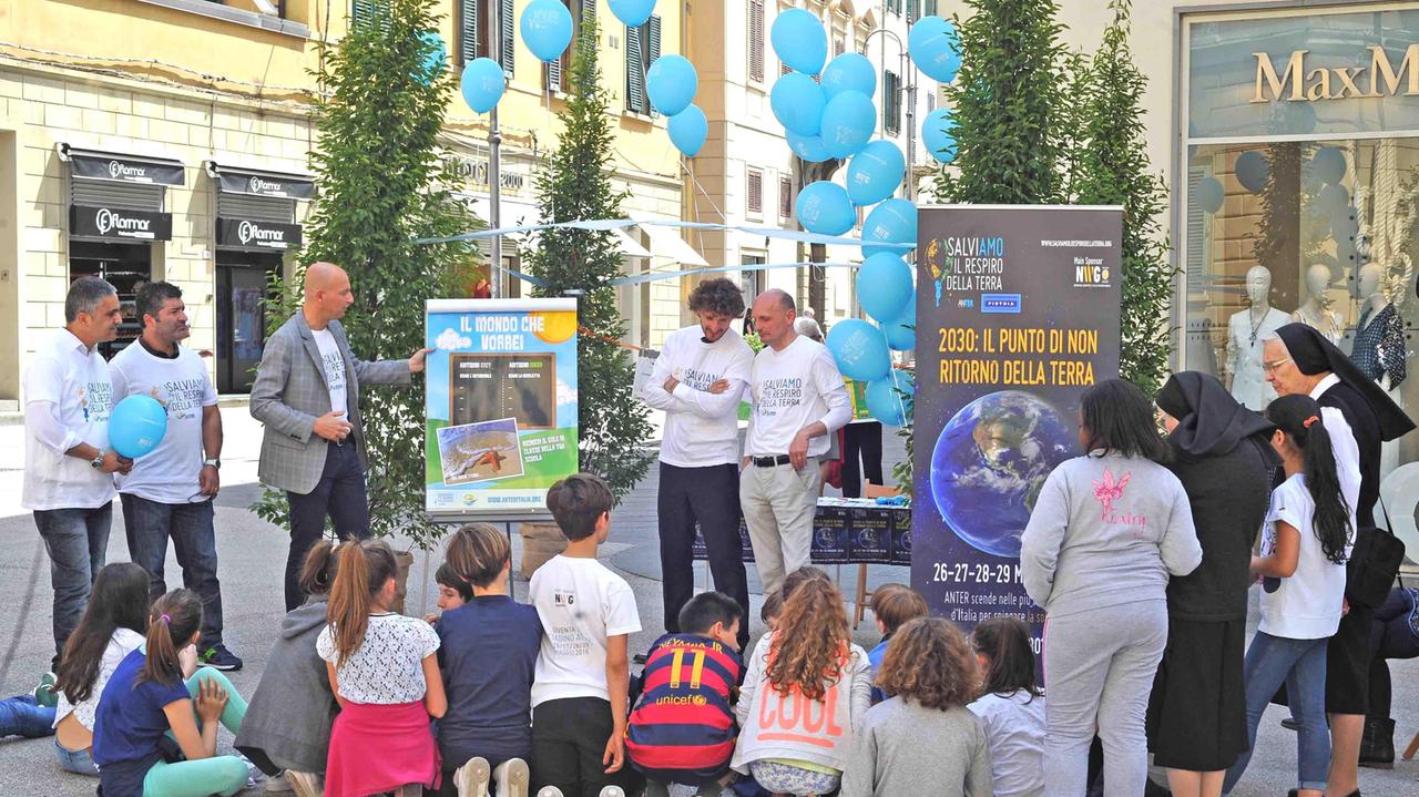 «Terra da salvare entro il 2020» L’associazione Anter sul Globo