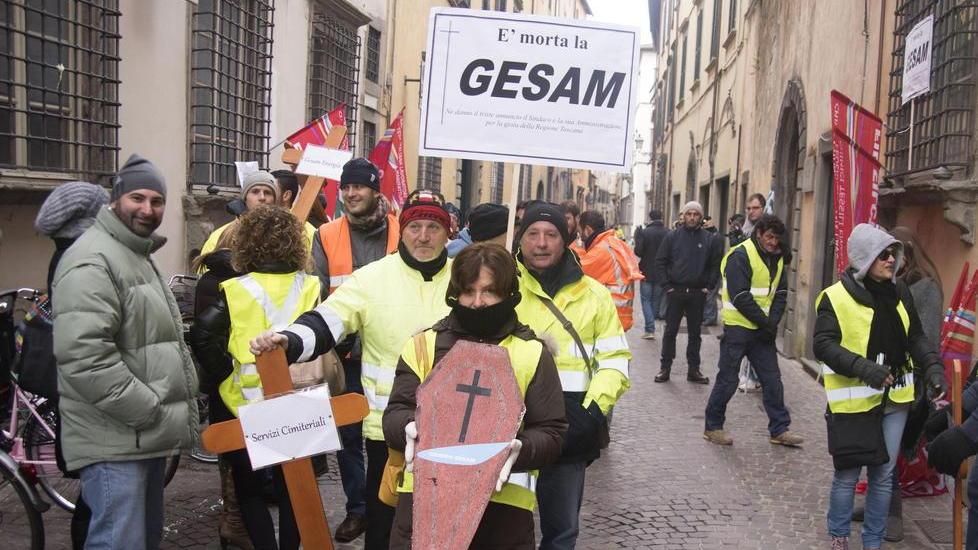 Scissione di Gesam il Comune va avanti