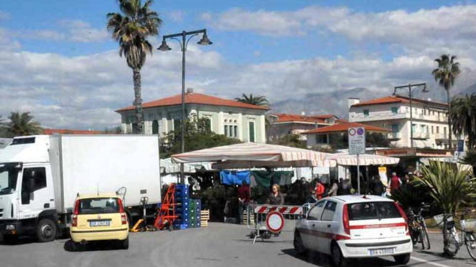 Mercato nuovo, traslocano gli ambulanti