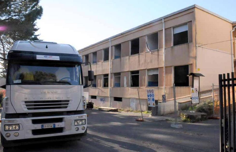 Scattano i divieti: stop agli autotreni nel centro di Aulla 