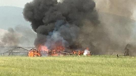 Serre distrutte da un incendio